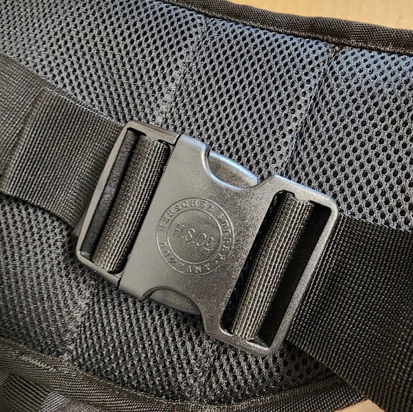 Herschel Eighteen Waist Pack NWOT - Picture 8 of 11